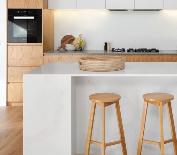Mesa de comedor con diseño en isla
