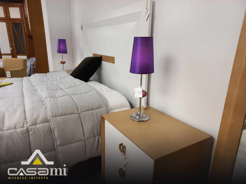 Conjunto Dormitorio Matrimonial en Madera y Laca